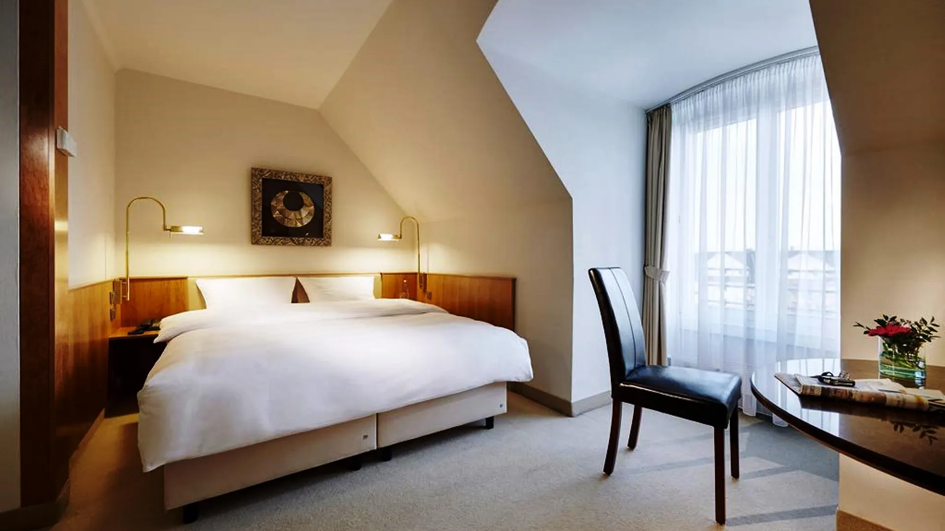 Lindner Hotel Dusseldorf Airport, Part Of Jdv By Hyatt 4*,